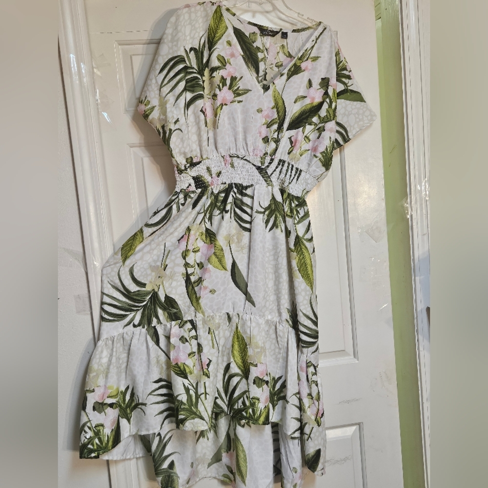 Cream-White Tropical Floral Smocked Waist Midi Dress